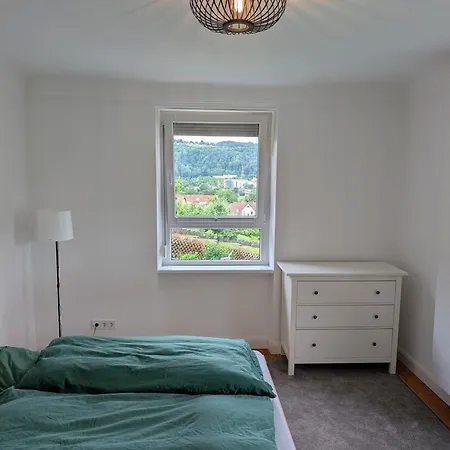 S-bahn Nah Stuttgart - Weinberg Ruhe - Verkehrsangebunden - Traumhaft Schoen Appartamento Esslingen am Neckar